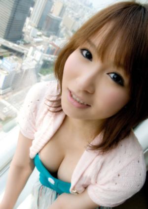 男孩们跪下