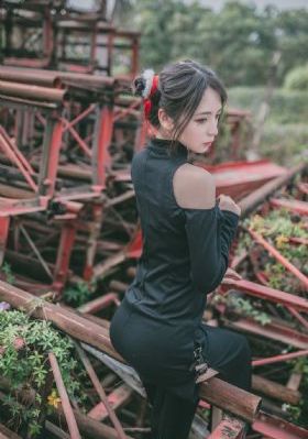 陈都灵